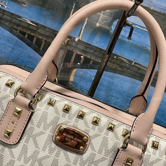 Michael Kors Satchel - Picture 2 of 6